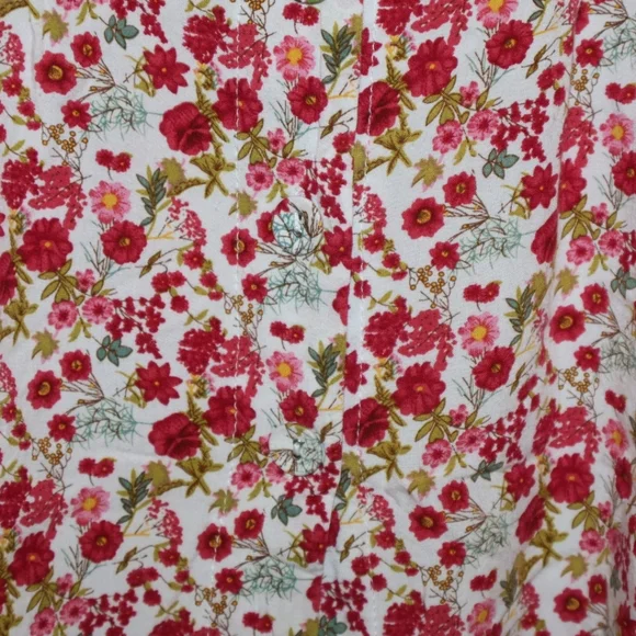 Anthropologie Solitaire Red Floral Peasant/Bohemian Blouse. Large. - Picture 7 of 11